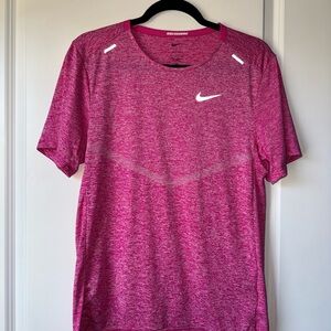 Nike Men's Heathered Pink Short Sleeve Tee